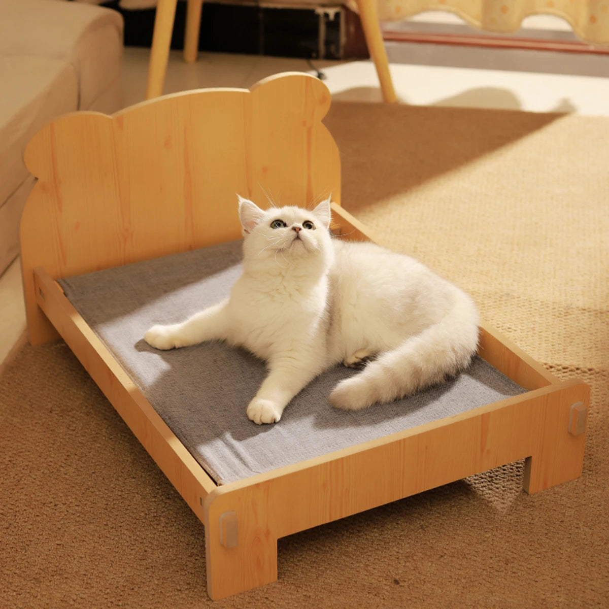 Lit en Bois pour Chat