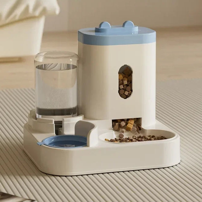 Distributeur et Fontaine à Eau pour Chat