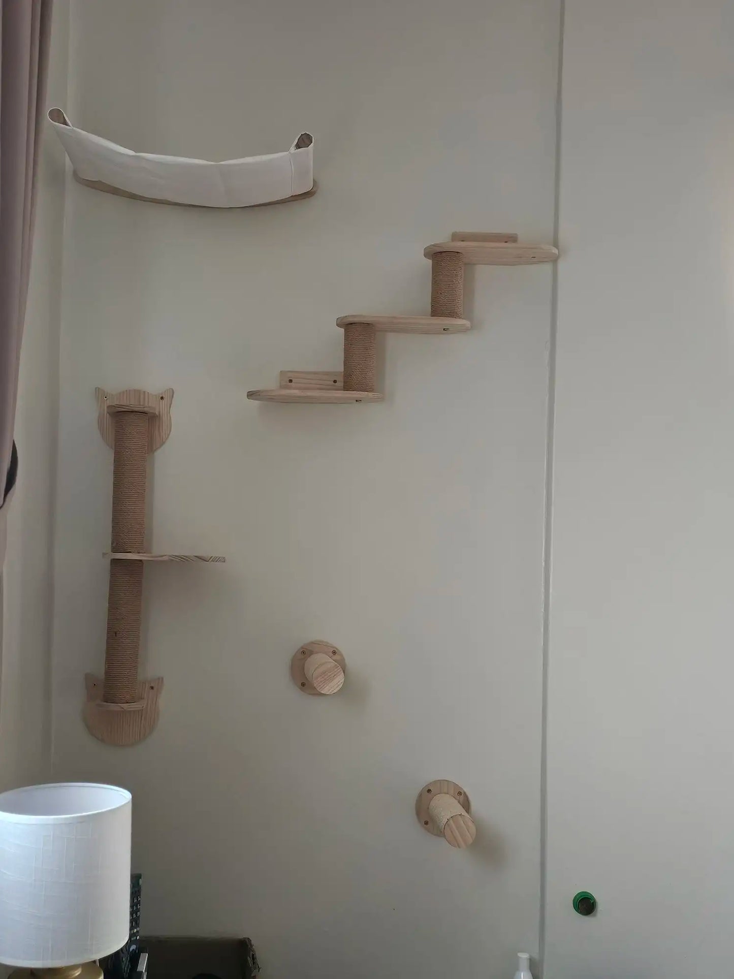 Maison en Bois suspendue pour Chat